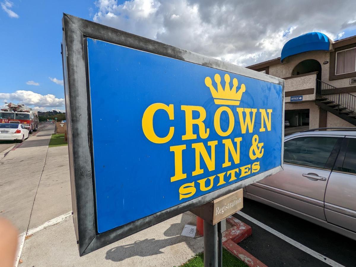 Crown Inn & Suites Spring Valley  Buitenkant foto